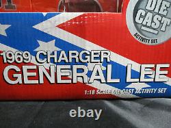 ERTL 118 Dukes Of Hazzard General Lee Die Cast 1969 Dodge Charger 2001