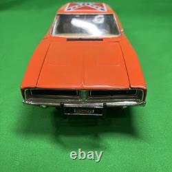ERTL 118 Dukes of Hazzard General Lee Car 1969 Dodge Charger Signed By Cooter