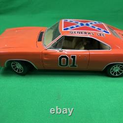 ERTL 118 Dukes of Hazzard General Lee Car 1969 Dodge Charger Signed By Cooter