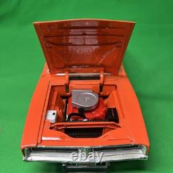 ERTL 118 Dukes of Hazzard General Lee Car 1969 Dodge Charger Signed By Cooter