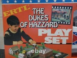 ERTL 1816 The Dukes Of Hazzard Playset Mint from 1981 Very RARE
