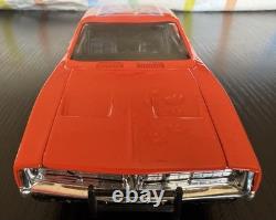 ERTL 1969 Charger General Lee 1/24 Dukes of Hazzard Warner Bros Inc 1981