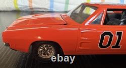 ERTL 1969 Charger General Lee 1/24 Dukes of Hazzard Warner Bros Inc 1981