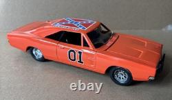 ERTL 1969 Charger General Lee 1/25 Dukes of Hazzard Warner Bros Inc 1981