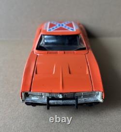 ERTL 1969 Charger General Lee 1/25 Dukes of Hazzard Warner Bros Inc 1981