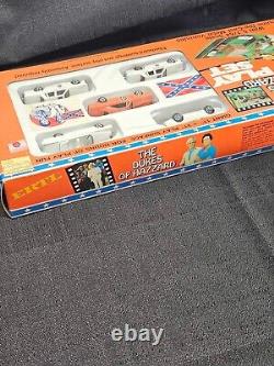 ERTL 3044 The Dukes Of Hazzard Play Set 1981 VERY RARE General Lee 100% Complete