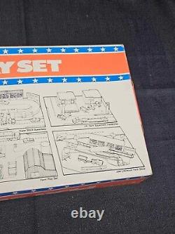 ERTL 3044 The Dukes Of Hazzard Play Set 1981 VERY RARE General Lee 100% Complete