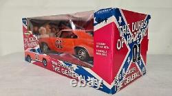 ERTL American Muscle 1969 Charger Dukes of Hazard The General Lee 118