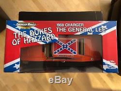 ERTL DUKES OF HAZZARD General Lee George Barris Kustom 1969 Dodge Charger 118