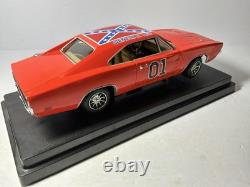 ERTL Dukes of Hazzard 118 Scale General Lee 1969 Dodge Charger NIB