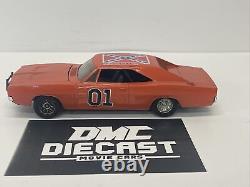 ERTL Dukes of Hazzard General Lee 1969 Dodge Charger 125 & Signed Postcard