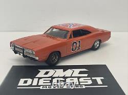 ERTL Dukes of Hazzard General Lee 1969 Dodge Charger 125 & Signed Postcard