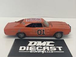 ERTL Dukes of Hazzard General Lee 1969 Dodge Charger 125 & Signed Postcard