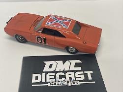 ERTL Dukes of Hazzard General Lee 1969 Dodge Charger 125 & Signed Postcard