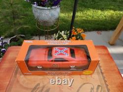 ERTL Dukes of Hazzard General Lee Charger 1998 OPEN with SEALED RARE 2001 125 (2)