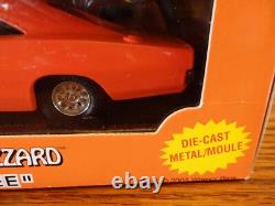ERTL Dukes of Hazzard General Lee Charger 1998 OPEN with SEALED RARE 2001 125 (2)