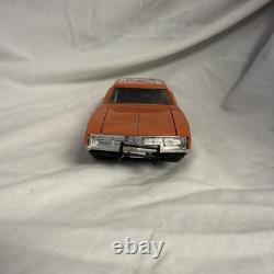 ERTL General Lee 1969 Dodge Charger Collectible 8 long