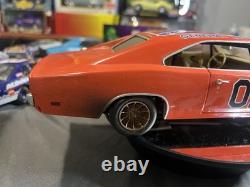 ERTL General Lee Dirty Version 118 Car Dukes Of Hazard Joyride 1/18 diecast