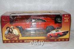 ERTL RC2 118 Charger General Lee Dukes of Hazzard American Muscle Authentics