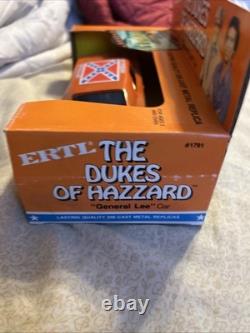 ERTL THE DUKES OF HAZZARD General Lee Car 1/25 Scale #1791