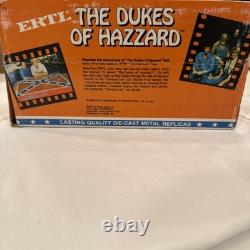 ERTL THE DUKES OF HAZZARD General Lee Car 1/25 Scale #1791