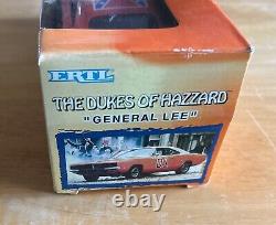 ERTL The Dukes of Hazzard General Lee 125 Diecast Dodge Charger Vintage 1998