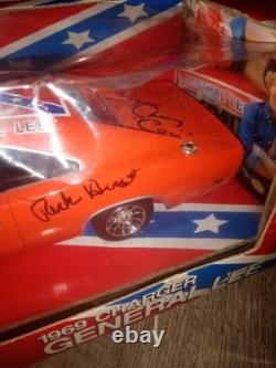 ERTL The Dukes of Hazzard General Lee Die-Cast Collectible Car 6 SIGNATURE'S