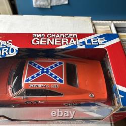 Ertl 118 American Muscle 1969 Charger Dukes of Hazzard General Lee Diecast