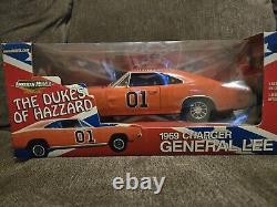 Ertl 118 Dukes of Hazzard General Lee Diecast Vehicle 32485