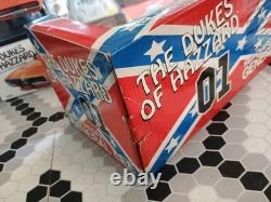 Ertl 118 Dukes of Hazzard General Lee Diecast Vehicle 32485