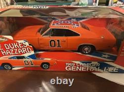 Ertl 118 Dukes of Hazzard General Lee Diecast Vehicle 32485