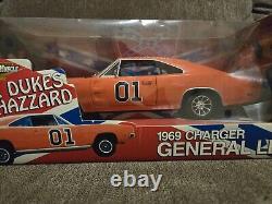 Ertl 118 Dukes of Hazzard General Lee Diecast Vehicle 32485