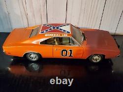 Ertl 1969 Dodge Charger General Lee Dukes Of Hazzard 118 Diecast 2 Car Set