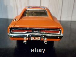 Ertl 1969 Dodge Charger General Lee Dukes Of Hazzard 118 Diecast 2 Car Set