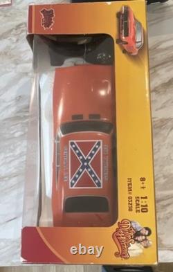 Ertl 7967 The Dukes of Hazzard 110 Scale General Lee 1969 Dodge Charger #01
