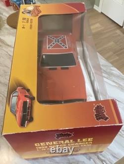Ertl 7967 The Dukes of Hazzard 110 Scale General Lee 1969 Dodge Charger #01