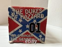 Ertl 7967 The Dukes of Hazzard 125 Scale General Lee 1969 Dodge Charger #01