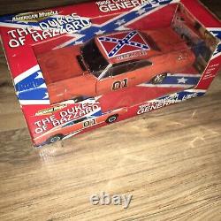 Ertl American Muscle 1969 Charger General Lee 1/18 Dukes of Hazzard 01 RARE HTF