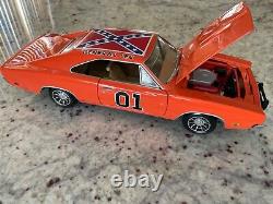 Ertl American Muscle 1969 Dodge Charger GENERAL LEE The Dukes of Hazzard 118