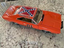 Ertl American Muscle 1969 Dodge Charger GENERAL LEE The Dukes of Hazzard 118