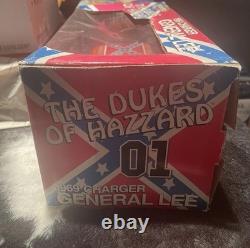 Ertl American Muscle 1969 Dodge Charger GENERAL LEE The Dukes of Hazzard 118