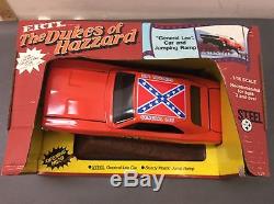 Ertl Dukes Of Hazzard General Lee & Jumping Ramp 1/16 Steel #3570 1982