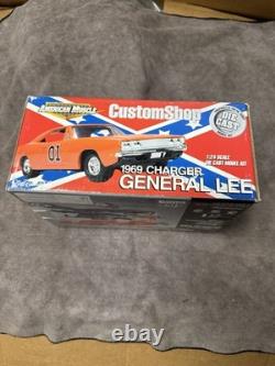 Ertl Dukes of Hazzard American Muscle Charger 1969 General Lee 124 Scale Model
