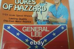 Ertl Dukes of Hazzard diecast toy, General Lee, TV 80s, Dodge charger muscle car