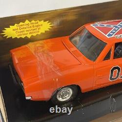 Ertl General Lee The Dukes of Hazzard 125 Scale 1969 Dodge Charger #01