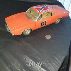 Ertl The Dukes Of Hazzard Dodge Charger General Lee 118 Dirty Version. Race day