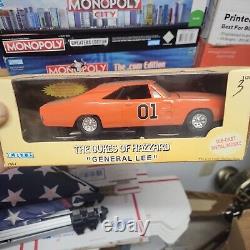 Ertl The Dukes of Hazzard 125 General Lee 1969 Dodge Charger