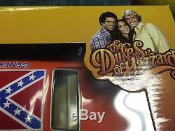 General Lee 118 die cast Joy Ride RC2 Dukes Of Hazzard with 3X5 flag