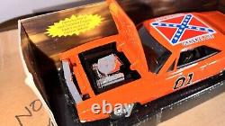 General Lee 125 ERTL The Dukes of Hazzard Car 1969 Dodge Charger Diecast Car