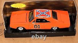 General Lee 125 ERTL The Dukes of Hazzard Car 1969 Dodge Charger Diecast Car